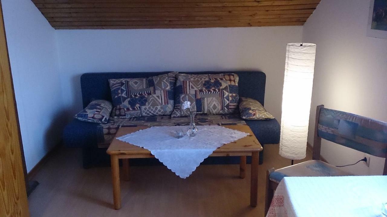 Gaestehaus Burgwald-Trekking Mittelsimtshausen エクステリア 写真